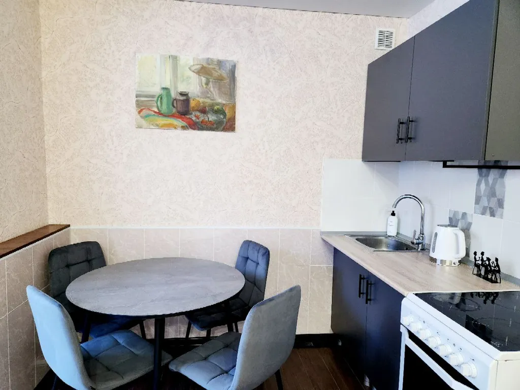 Просторная и уютная евродушка