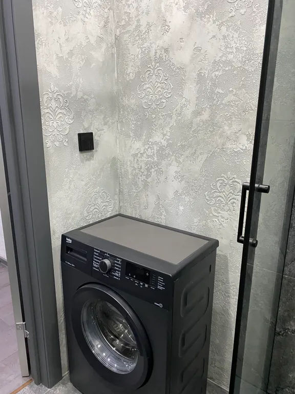 Студия с дизайнерским ремонтом