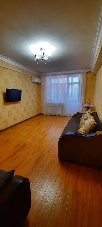 Уютная однокомнатная квартира в центре города рядом с морем