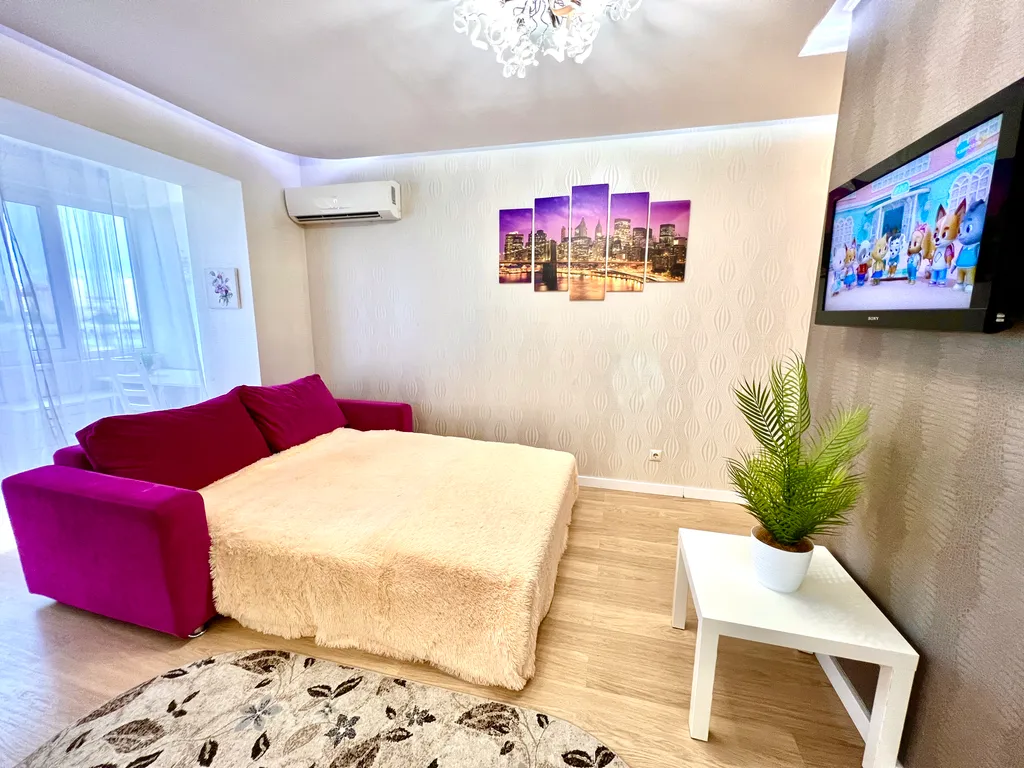 Квартира Квартира Стильная шикарная студия рядом с МТЛ-ареной — Самара