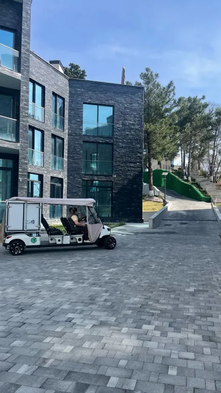 Апартаменты Люкс, Лучезарный на первой береговой линии