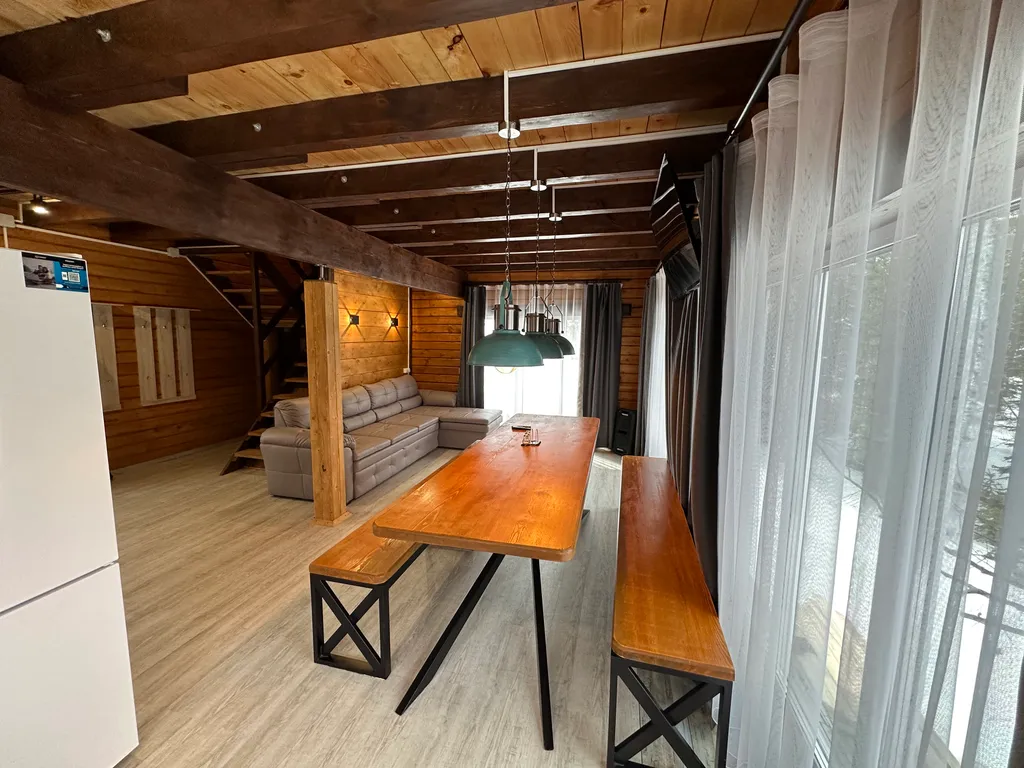 Коттедж с панорамными окнами