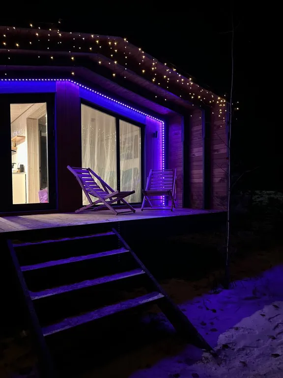 Душевный домик с баней в лесу