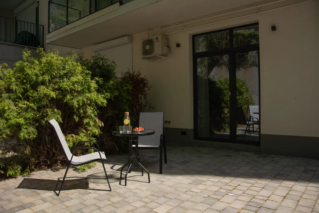 Евро-апартаменты с большой террасой Villa Elizabeth