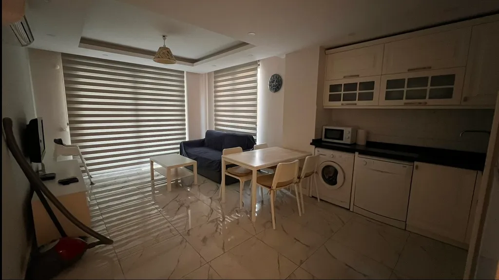 Alanya centre Kleopatra beach 100m to the sea