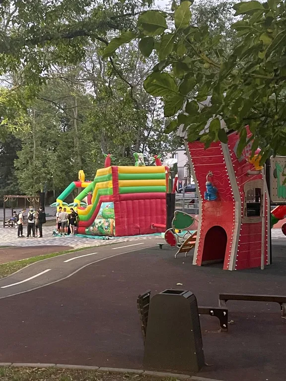 Уютная квартира в новом доме с лифтом с видом на гору