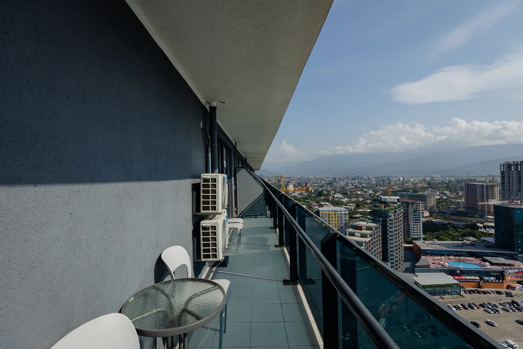 Двухкомнатные апартаменты с видом на море