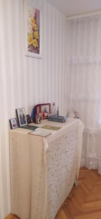 Дом возле леса, 5 этаж, окна в горы, птицы и воздух