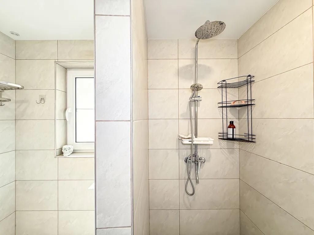 Новый дом с бассейном и хамамом