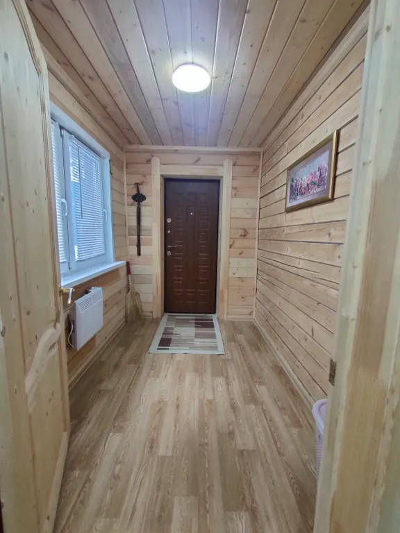 Дом на самом берегу озера селигер