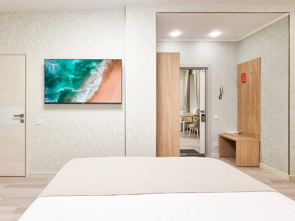 Vladresort: City Life DeLuxe