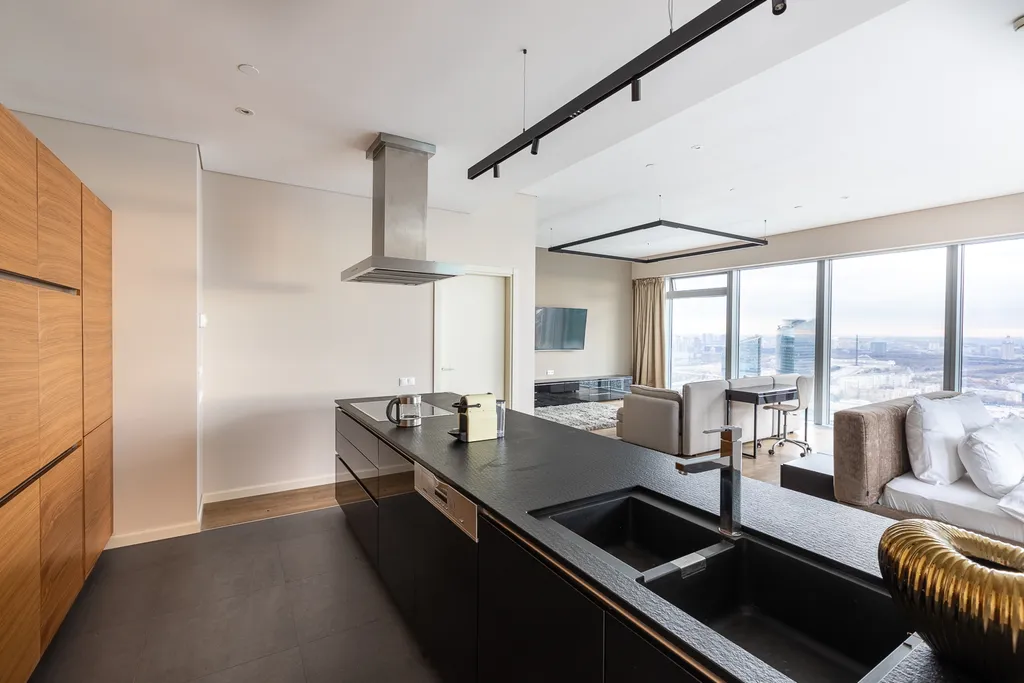 Lux  Jacuzzi floor 48