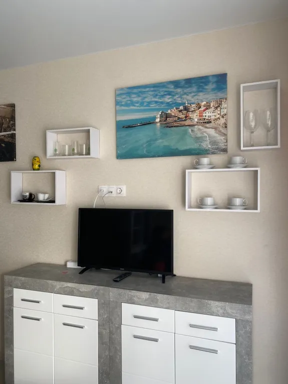 Студия на берегу моря