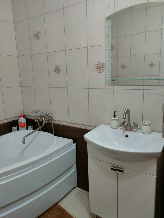 Уютная квартира рядом с первомайской рощей недалеко от центра