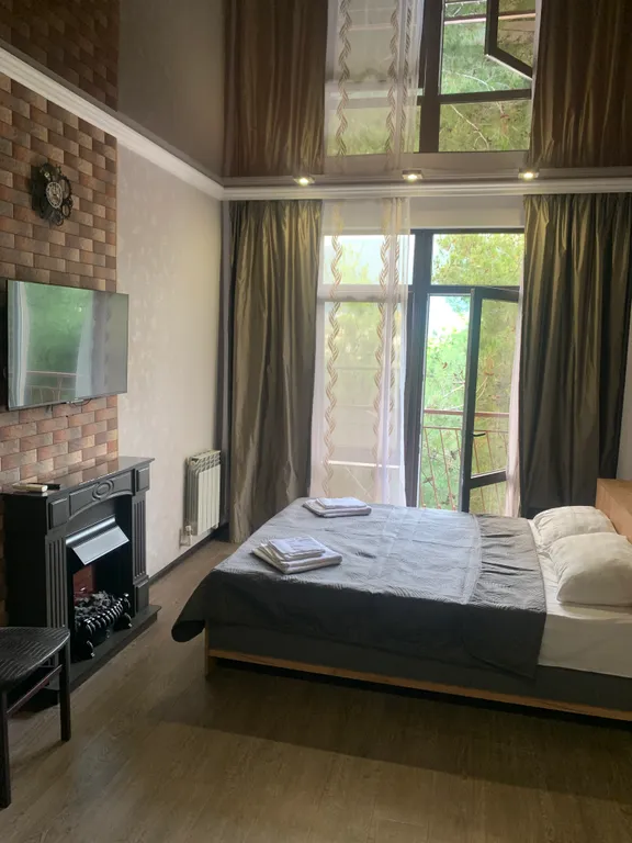 Квартира Квартира в центре, с прекрасным видом и большим балконом — Геленджик