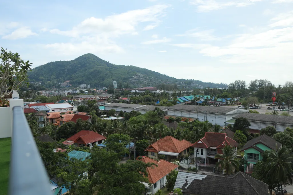 Уютная квартира у моря с бассейном, рядом пляж Камала