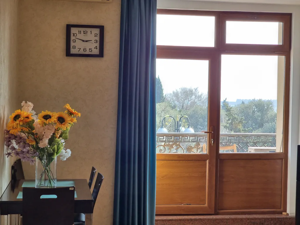 Сахиль апарт