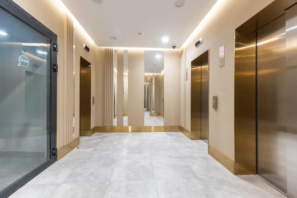 «Lumière Residence» в Savin House