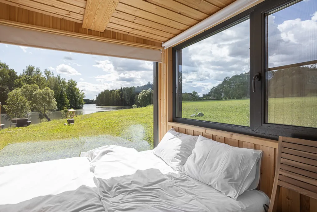 Домик с видом на реку