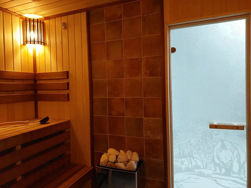 Новый уютный коттедж на берегу реки