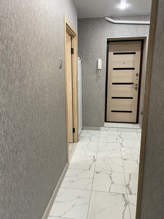 Шестиместные с четырьмя кроватями