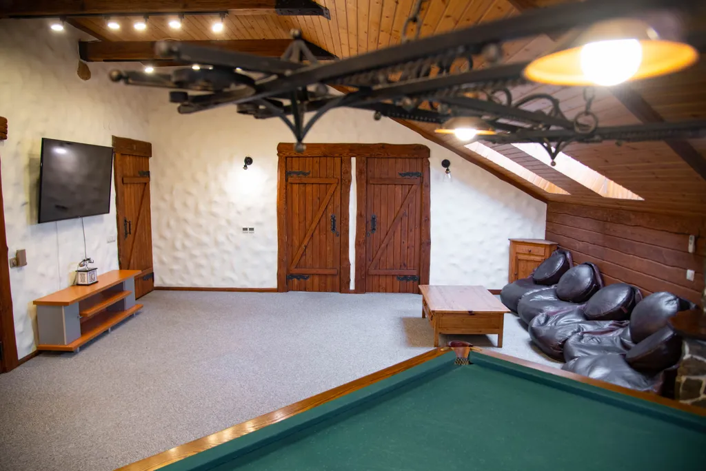 Премиум-дом для отдыха с сауной, бассеином и бильярдом