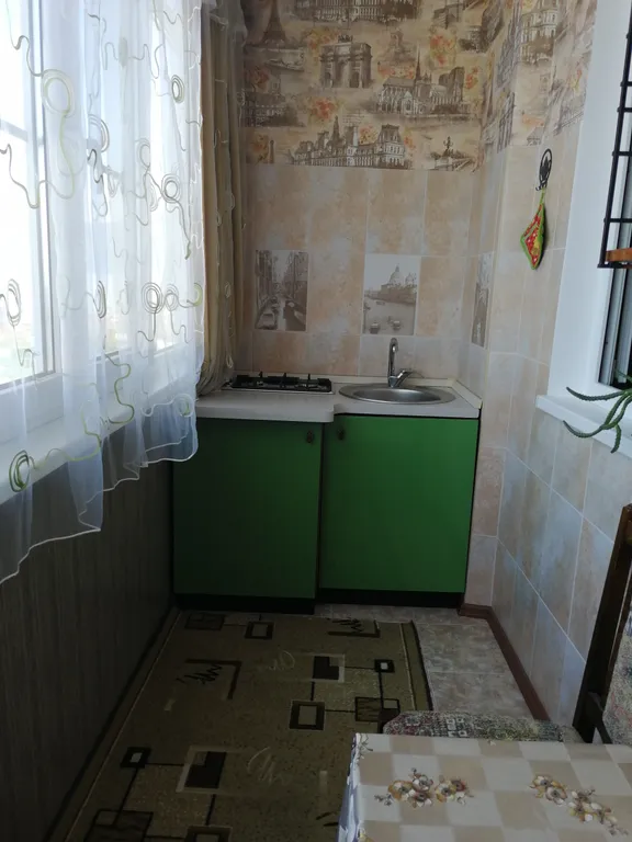 2-комнатная квартира с видом на море в Гагре