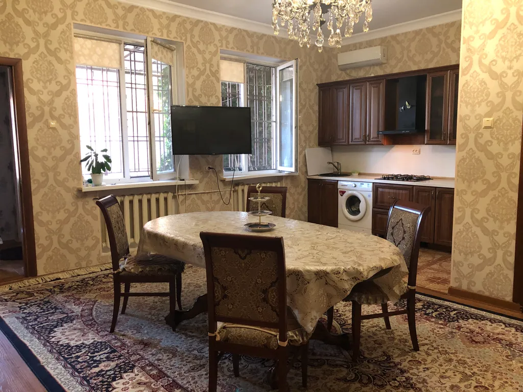 Квартира в самом центре города.