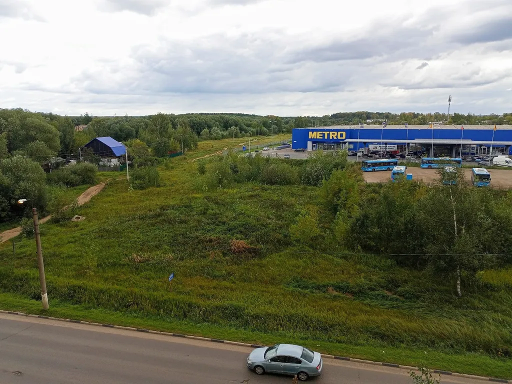 Квартира у магазина Метро