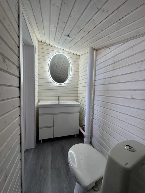 Новый коттедж с сауной и бассейном