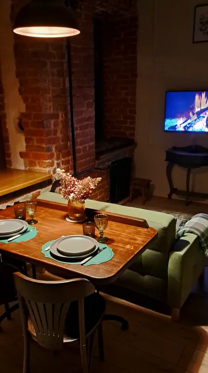 Студия у Соборной площади Кремля