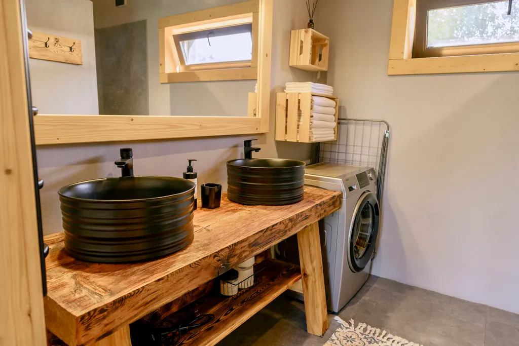 Дом-шале с печью-камином