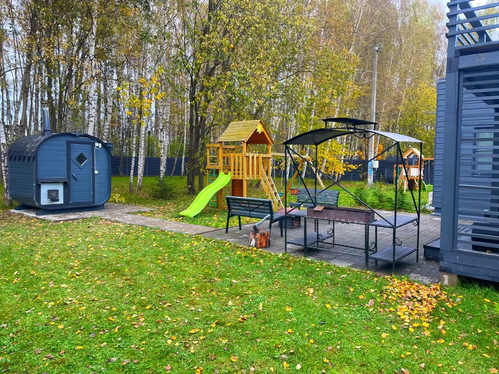 Коттедж Домик с индивидуальной детской площадкой на берегу Можайского водохранилища — Можайск