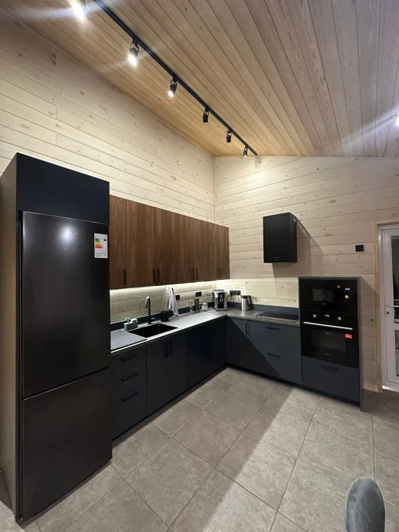 Дом из дерева на Кедровой