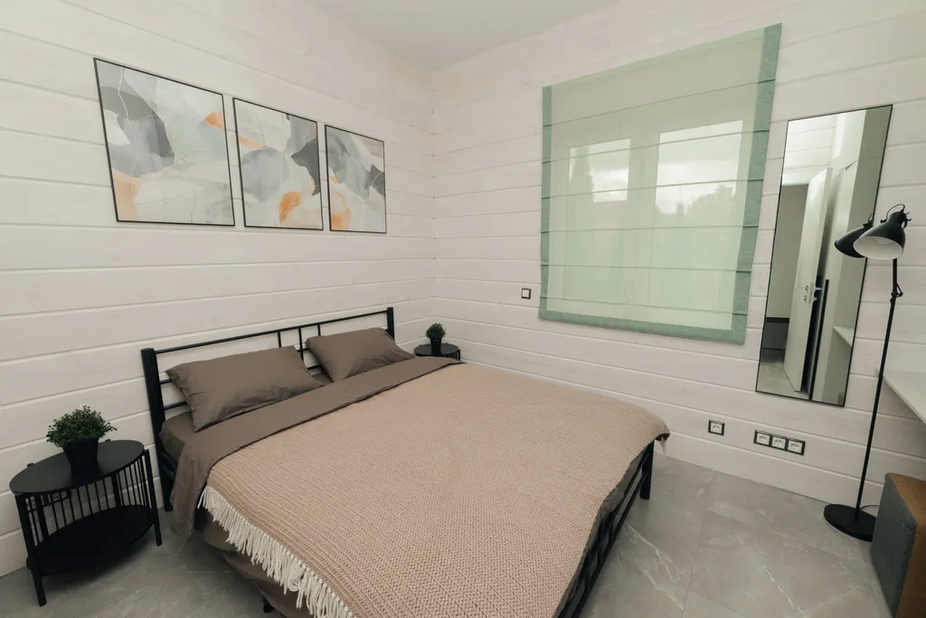 Дом с баней и купелью около Минского моря