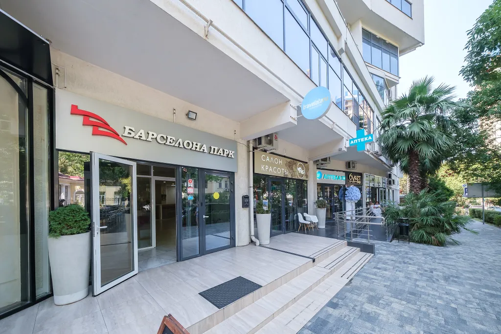 Стильная студия с видом на море