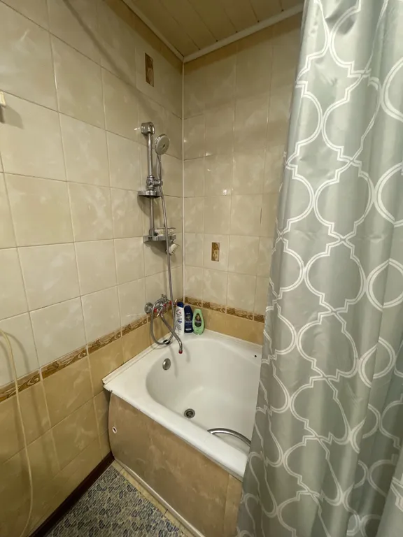 Большой и уютный дом в городе