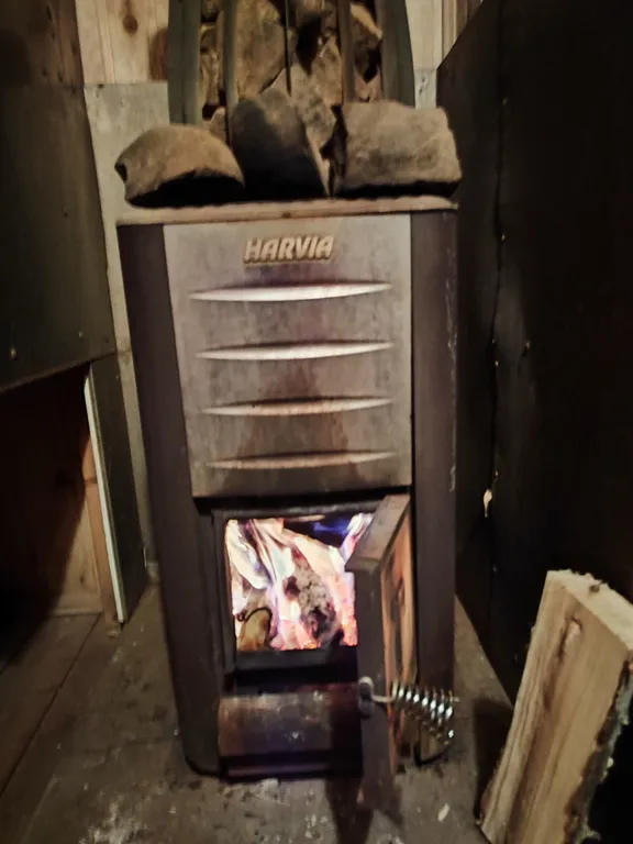 Дом Зимняя Вишня