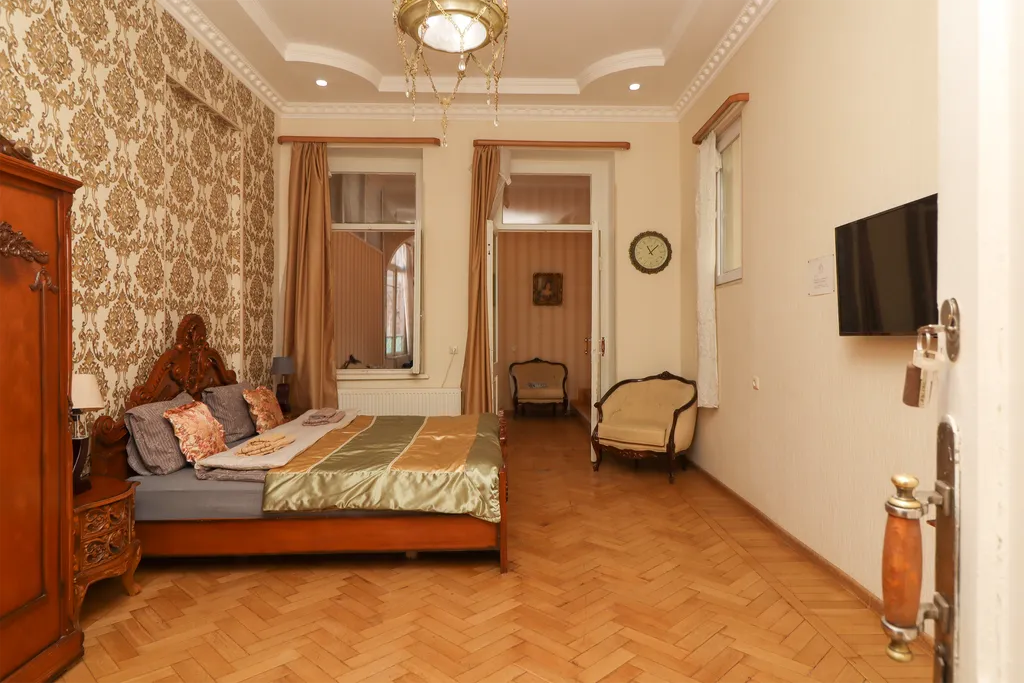 2-комнатная Квартира — аренда посуточно в Тбилиси