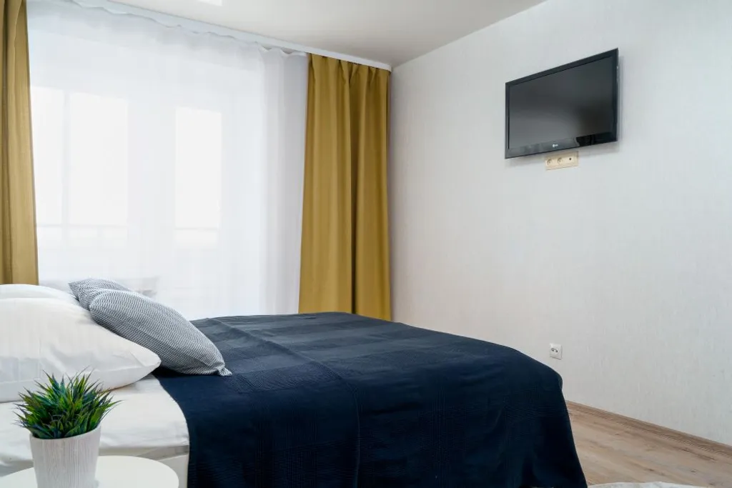 Good Night на Нефтяной 15