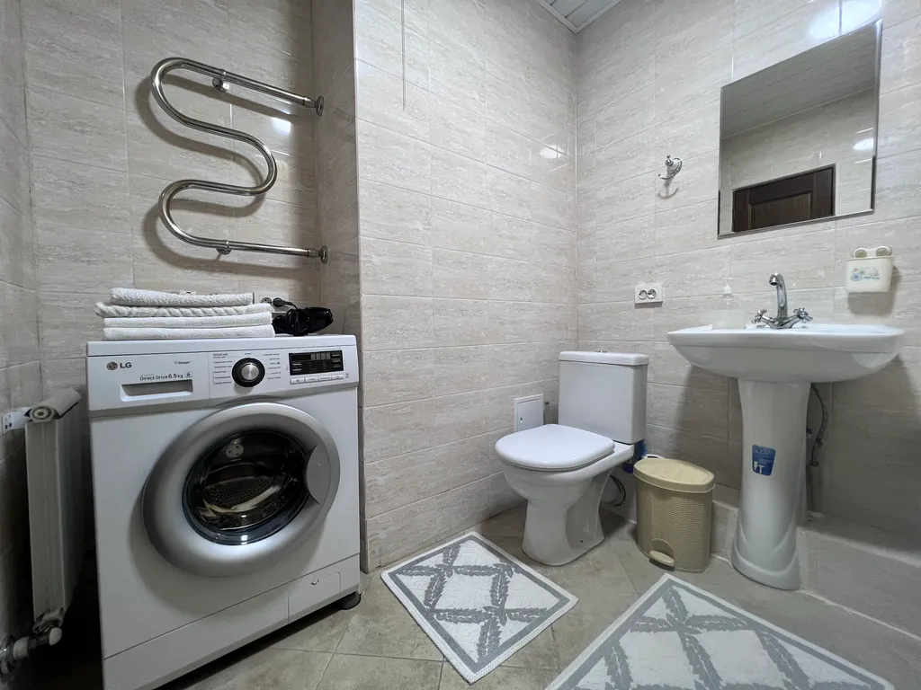 Уютная квартира напротив спорткомплекса Алматы Арена