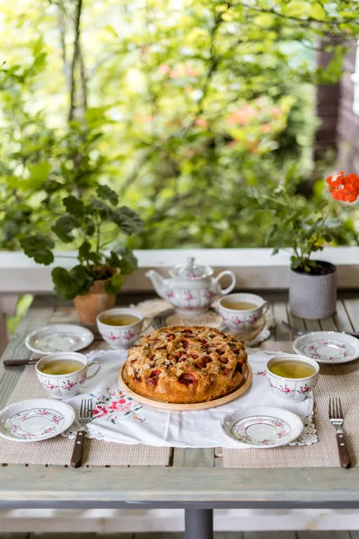 Хутор в лесу Розовый шмель