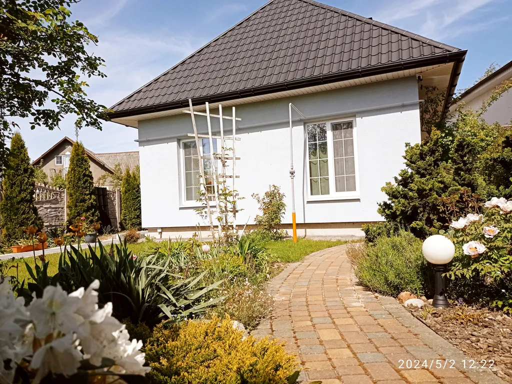 Уютный новый дом недалеко от центра