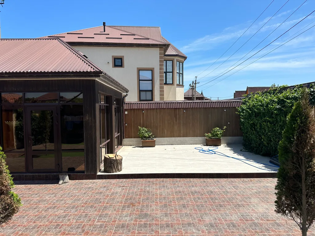 Дом на берегу моря