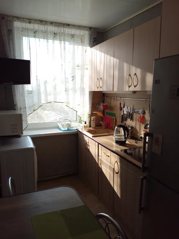 Сдаётся уютная квартира возле моря и леса. Рядом госпиталь.