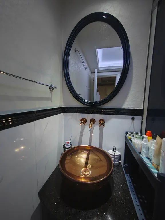 Шикарная двухкомнатная квартира со всеми удобствами