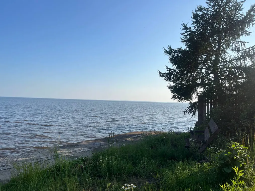 Дом на берегу Камского моря