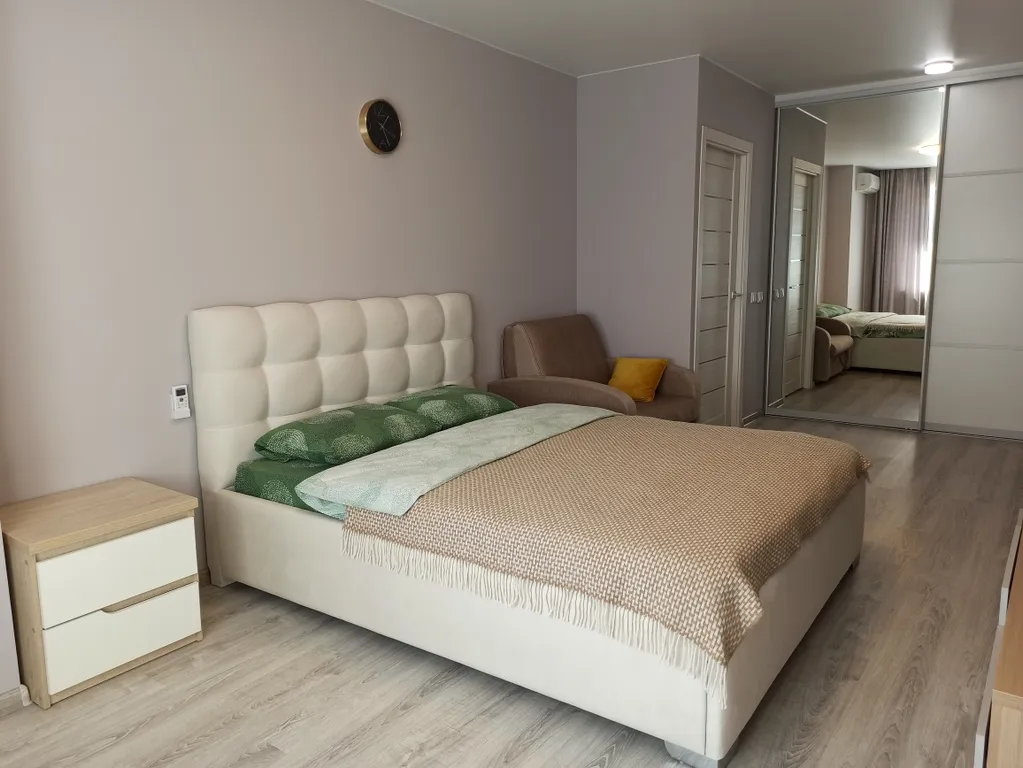 Квартира Просторная однерка в новом ЖК Арсенал — аренда посуточно в Пермь