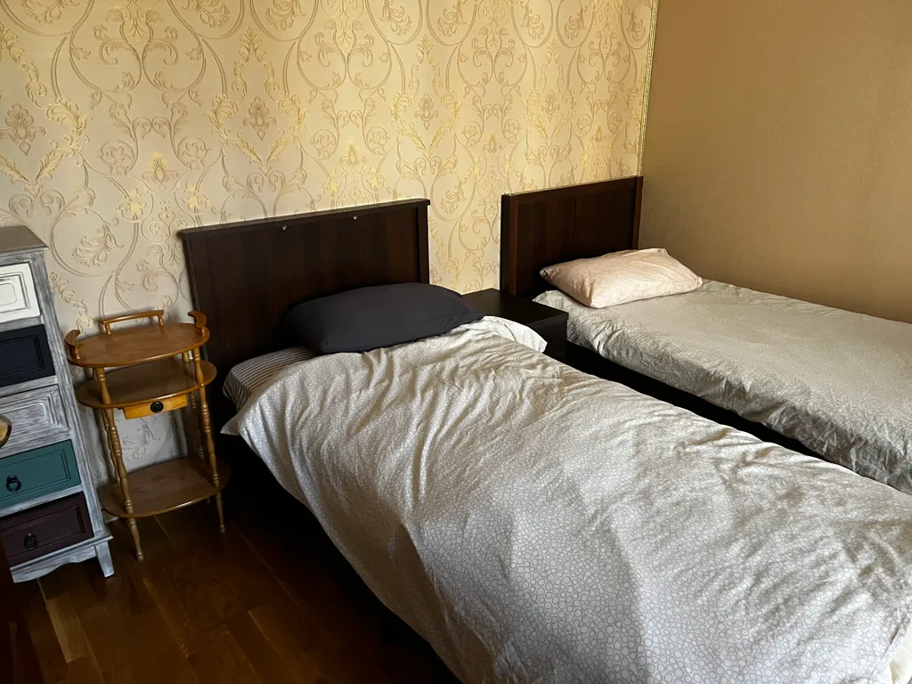 Квартира Трехкомнатные апартаменты Люкс — Колпино