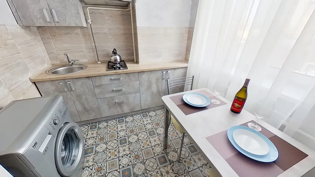 Уютная квартира напротив ТЦ Меганом